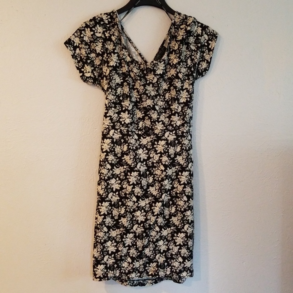Floral Strechy Dress